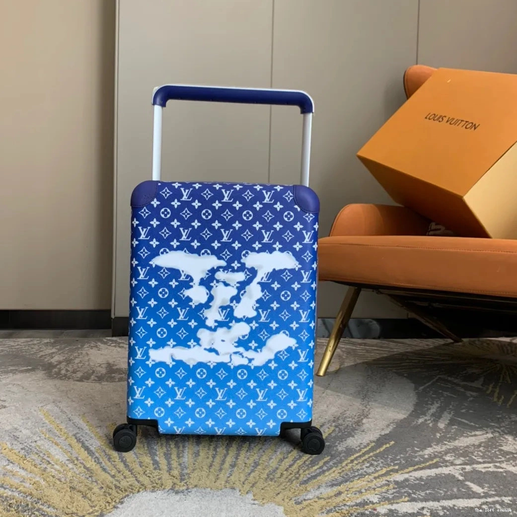 CUSTOM 37L CABIN 55 HORIZON SUITCASE CLOUDS 0519